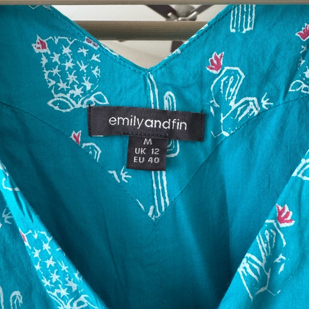 Emily and Fin Cactus Dress Size Medium - Picture 4 of 7